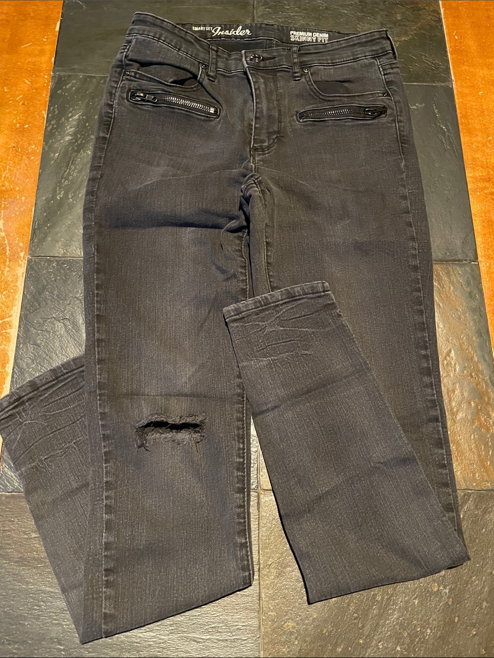 Smart Set Black Skinny Jeans with Knee Rip and Zip Details